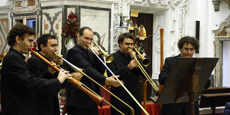 ensembleladanseryecadnov14-1