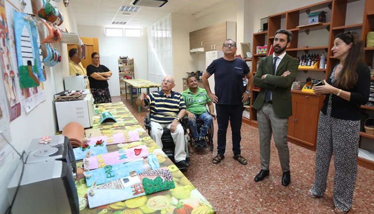 El Proyecto Mueve T De Las Canteras Propone Rutas Senderismo Natacion O Cursos De Cocina Para Personas Con Diversidad Funcional Diario Bahia De Cadiz