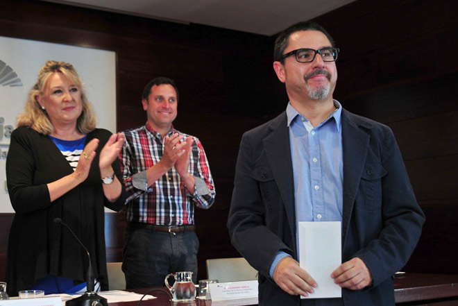 Recogendo el premio Unicaja de Poesía, el pasado mes de mayo / FOTO: Eulogio García