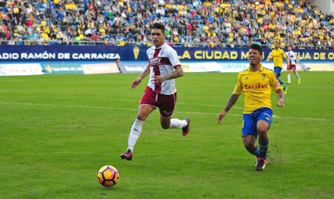 Gastón Casas tuvo sus primeros minutos en liga, sin fortuna / FOTO: Eulogio García