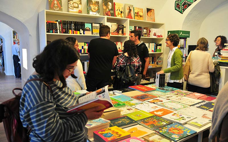 En una pasada Feria del Libro / FOTO: Eulogio García