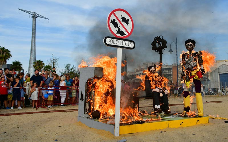 Una de las quemas años atrás / FOTO: Eulogio García