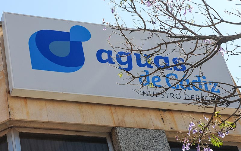 Detalle de la sede de Aguas de Cádiz / FOTO: Eulogio García