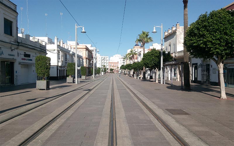 La calle Real, en una tarde de verano y calor / FOTO: DBC