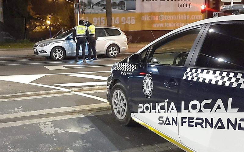 Agentes en plena actuación, en una imagen de archivo / FOTO: Ayto.