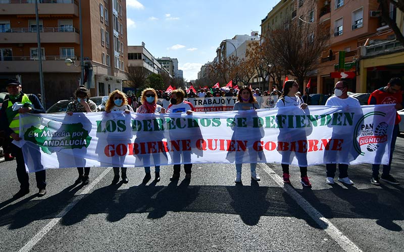 Un 28-F con “mucho que reivindicar”; una marcha “de rebeldía contra las políticas neoliberales” recorre Cádiz para “despertar conciencias”