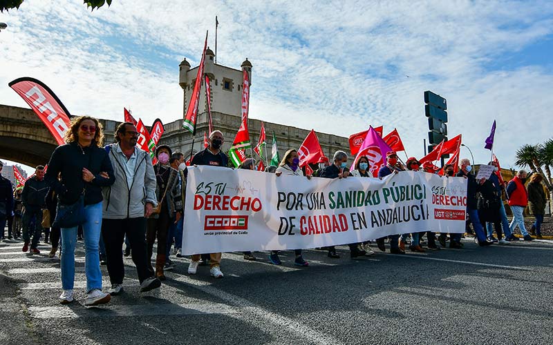 Cádiz también dice “basta ya” este 19-F: “la deriva de la sanidad pública nos hará perder lo que los mayores consiguieron y heredamos”