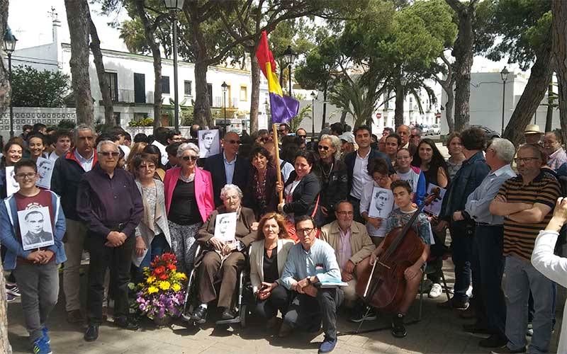 “Beardo se va acercando a la ultraderecha como hacen sus mayores”: PP y Cs eliminan la plaza 14 de Abril y rescatan su nombre franquista