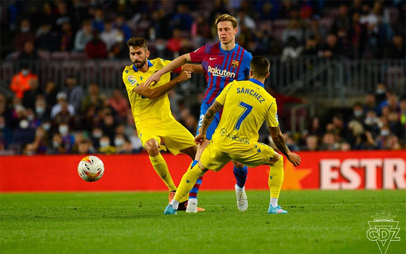 Roteño y Sanluqueño en el verde culé / FOTO: Cádiz CF