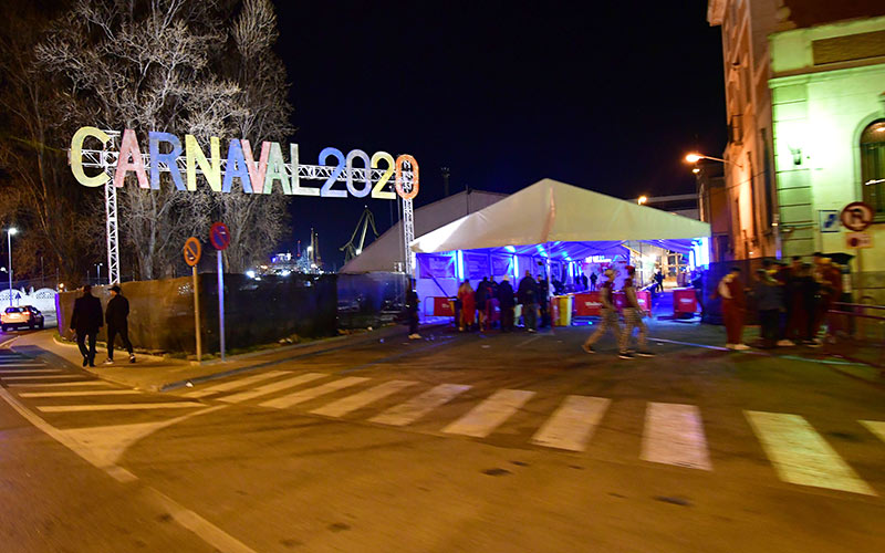 Acceso a la última carpa, la montada en 2020 / FOTO: Eulogio García