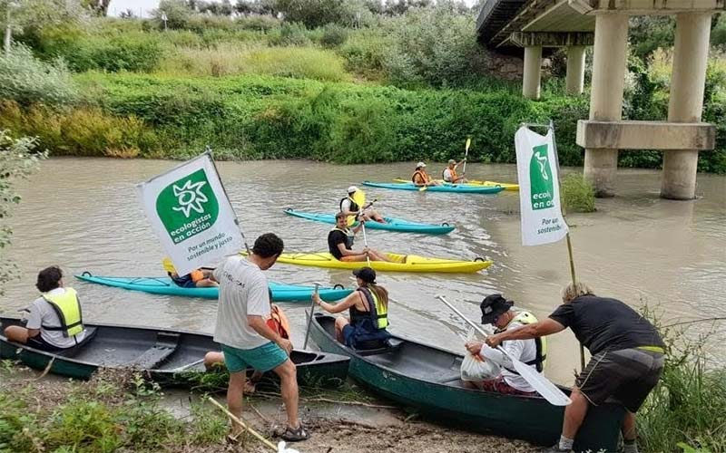 Una reciente acción reivindicativa de Ecologistas en el río / FOTO: Ecologistas en Acción