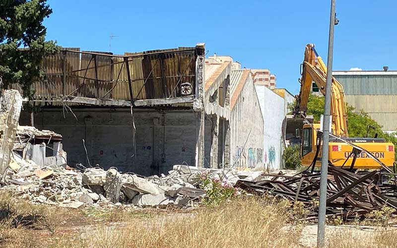 Trabajos de demolición en marcha / FOTO: Zona Franca