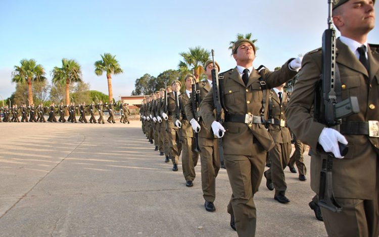 Desfilando durante la ceremonia / FOTO: Ministerio de Defensa