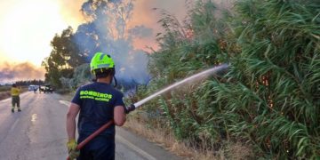 Actuando sobre el fuego el pasado verano en Jerez / FOTO: CBPC