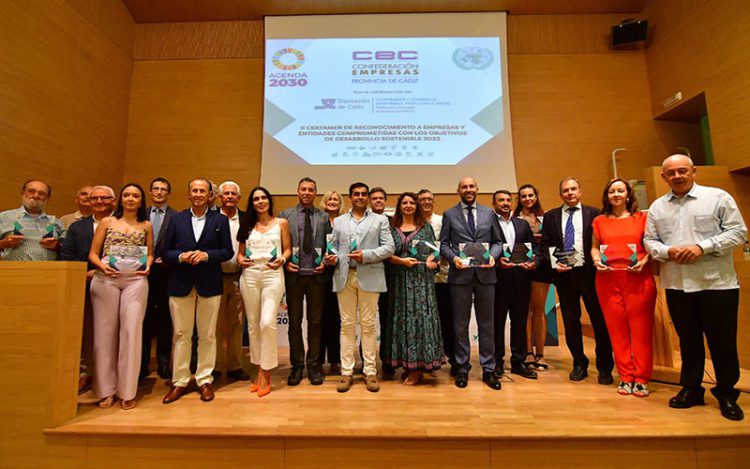 Foto de familia al finalizar el acto / FOTO: Eulogio García