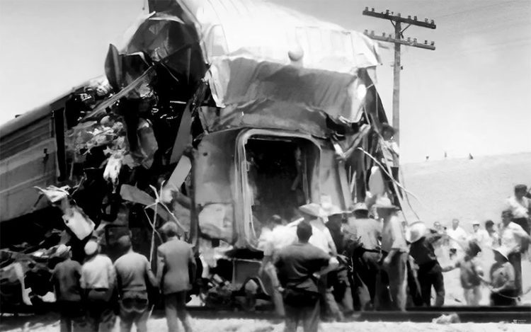 Una de las fotos del accidente reproducidas en el documental / FOTO: Diputación