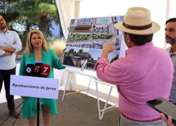 Presentando las obras que potenciarán el entorno / FOTO: Ayto.