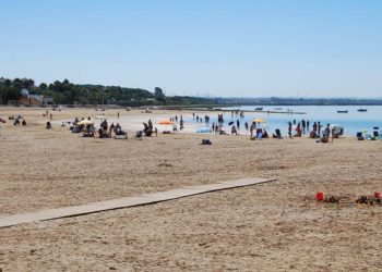 Detalle de la playa de La Cachucha / FOTO: Ayto.