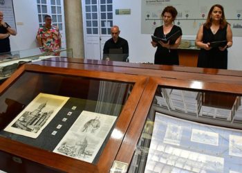 Un momento de la inauguración de la muestra / FOTO: Eulogio García