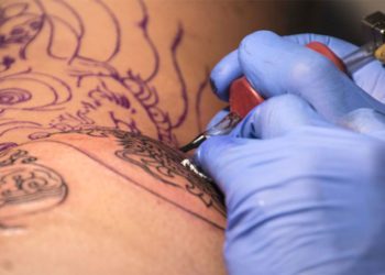 Se recomienda acudir a tatuadores de confianza / FOTO: pixabay