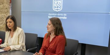 La alcaldesa junto a su socia de Cs en una pasada comparecencia / FOTO: Ayto.