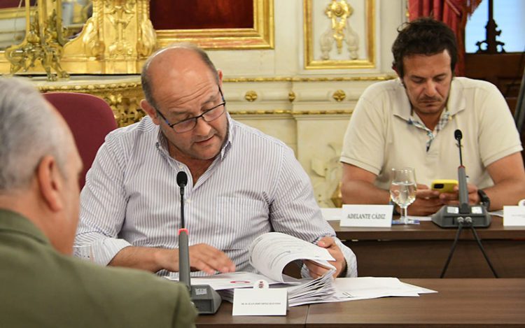 Ortiz interviniendo en un pasado pleno / FOTO: Eulogio García