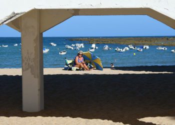 Estampa de la playa viñera / FOTO: Eulogio García