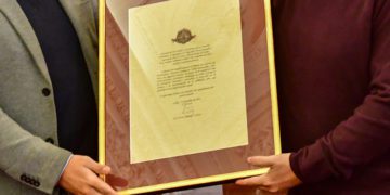 Detalle del reconocimiento asociado al premio / FOTO: Eulogio García
