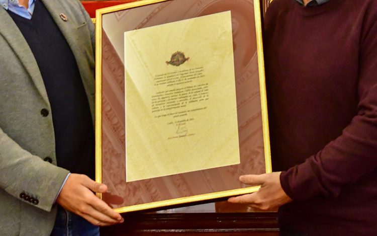 Detalle del reconocimiento asociado al premio / FOTO: Eulogio García