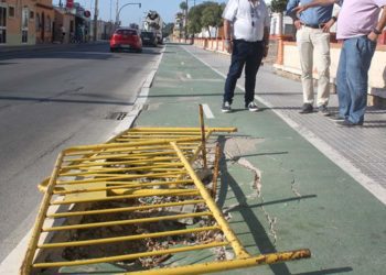 AxSí denunciaba esta misma semana socavones en la Bazán / FOTO: AxSí