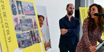 Cazalilla respaldada por los directores del FIT / FOTO: Eulogio García