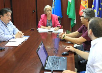 Un momento de la reunión en la concejalía de Urbanismo / FOTO: Ayto,