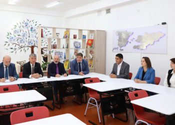 Un momento de la inauguración del centro / FOTO: UCA