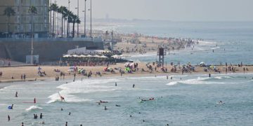 Una jornada de agosto en las playas de la capital / FOTO: Eulogio García