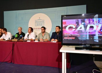 Presentando las actividades en la Casa de Iberoamérica / FOTO: Eulogio García