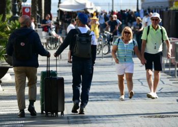 Cádiz ha vuelto a vivir la llegada de miles de turistas estivales / FOTO: Eulogio García