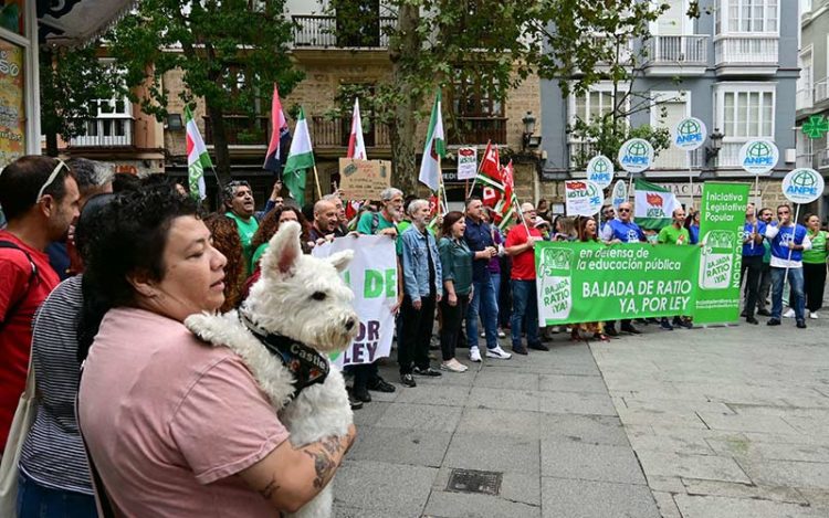 Un momento de la concentración gaditana / FOTO: Eulogio García