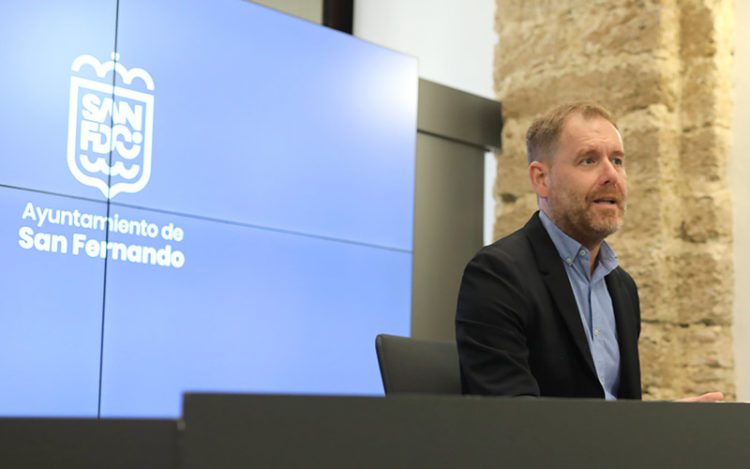 El concejal de Presidencia en rueda de prensa / FOTO: Ayto.