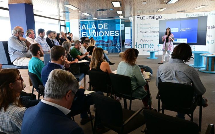 Los nuevos incubados han presentado sus ideas de negocio / FOTO: Eulogio García