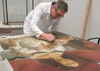 Trabajos de restauración del lienzo / FOTO: Ayto.