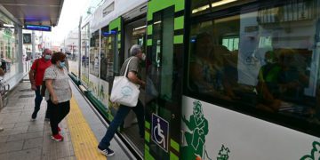 Primeros viajeros reales en La Isla / FOTO: Eulogio García