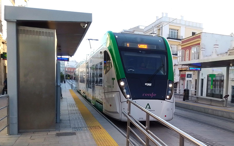 Subir al TramBahía costará lo mismo que viajar en el autobús interurbano o el tren de Cercanías