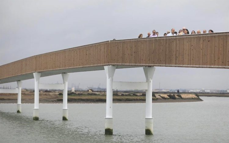 Casi 200 metros de nuevo puente sobre el caño de Sancti Petri / FOTO: Ayto.