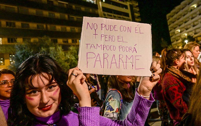 Un 25-N en Cádiz con Ana Orantes y su “grito de libertad” presentes: “queda aún por hacer, hay que destapar muchas violencias invisibles”