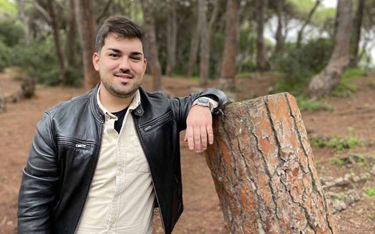 Fernández entre pinos / FOTO: AxSí