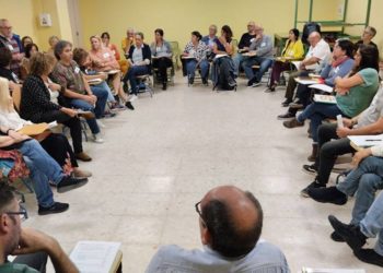 Un momento de la asamblea en el Columela / FOTO: Ganar Cádiz