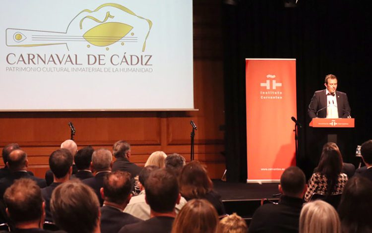 Un momento de la intervención de bienvenida del alcalde / FOTO: Ayto.