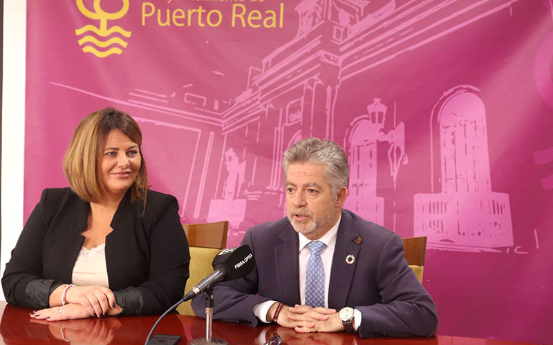 La alcaldesa de Puerto Real no duda de que cumplirá el compromiso de “dejar la deuda municipal por debajo de los 100 millones”