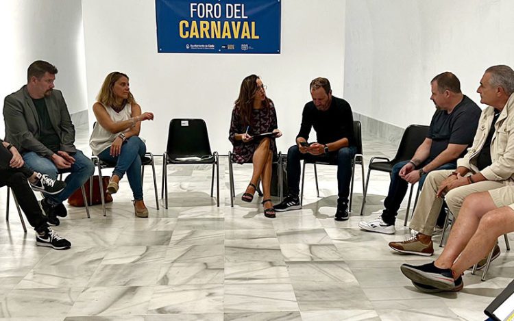 Los presidentes del jurado (a la izquierda) en el último Foro celebrado / FOTO: Ayto.