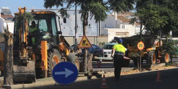 Los trabajos han comenzado por la mediana de la vía / FOTO: Ayto.